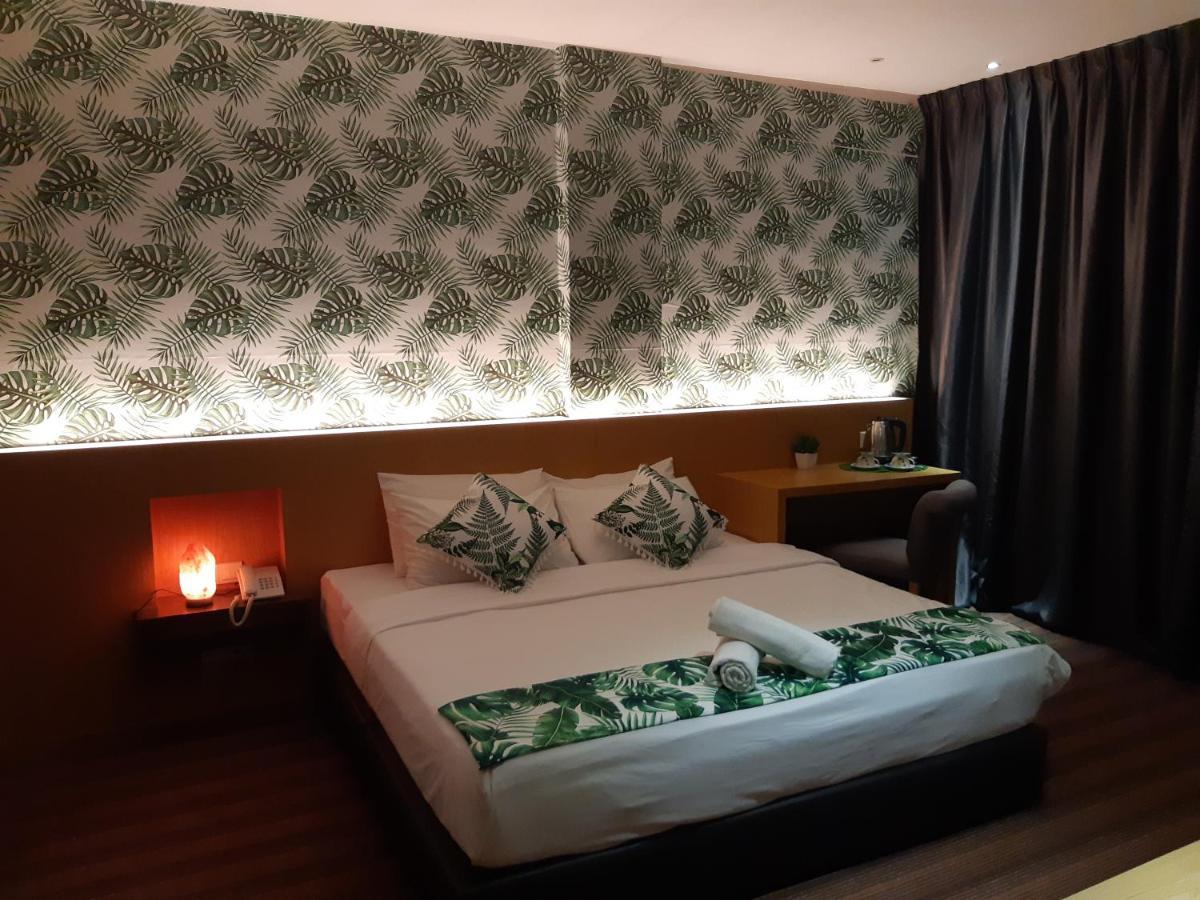 Grandeur Hotel And Spa Malacca エクステリア 写真