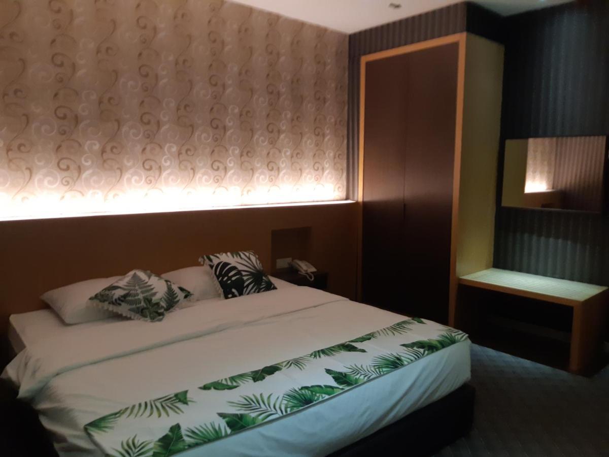 Grandeur Hotel And Spa Malacca エクステリア 写真