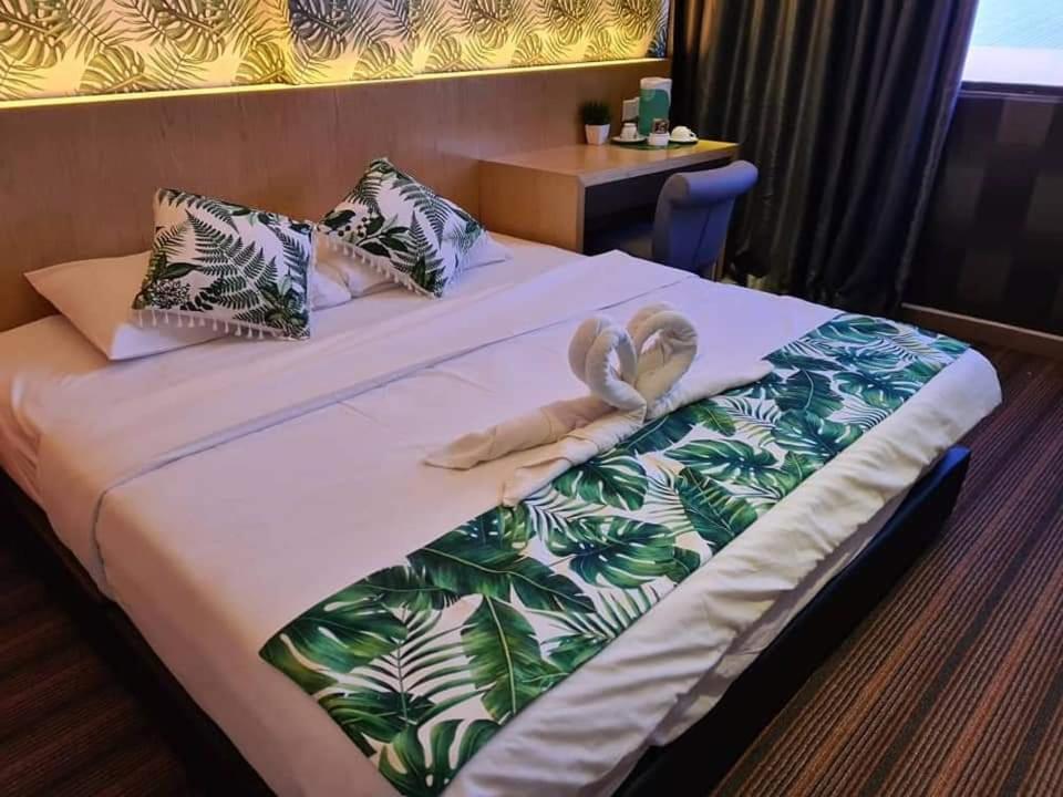 Grandeur Hotel And Spa Malacca エクステリア 写真